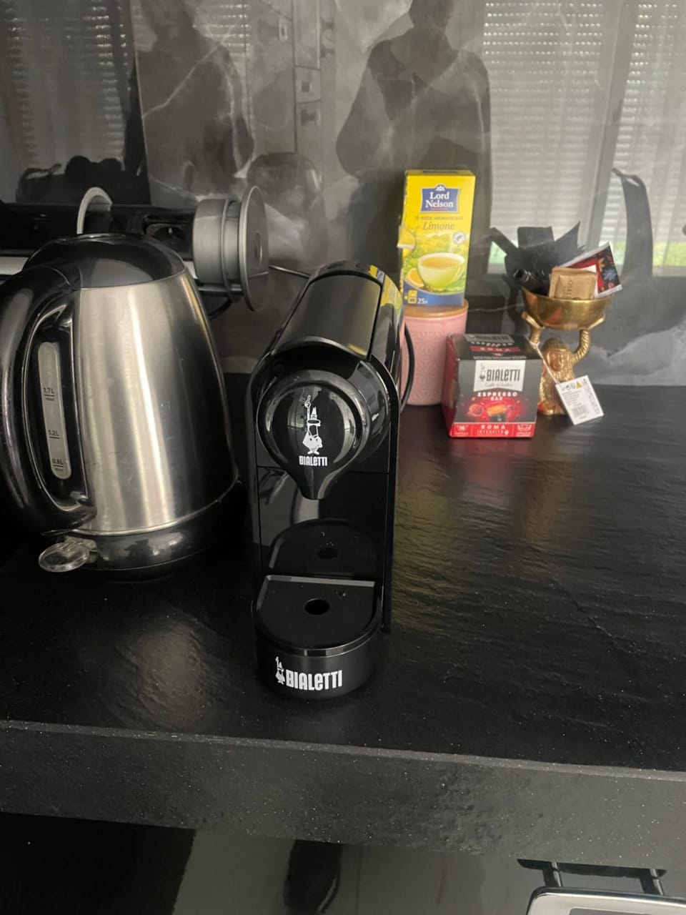 Coffee/tea facilities