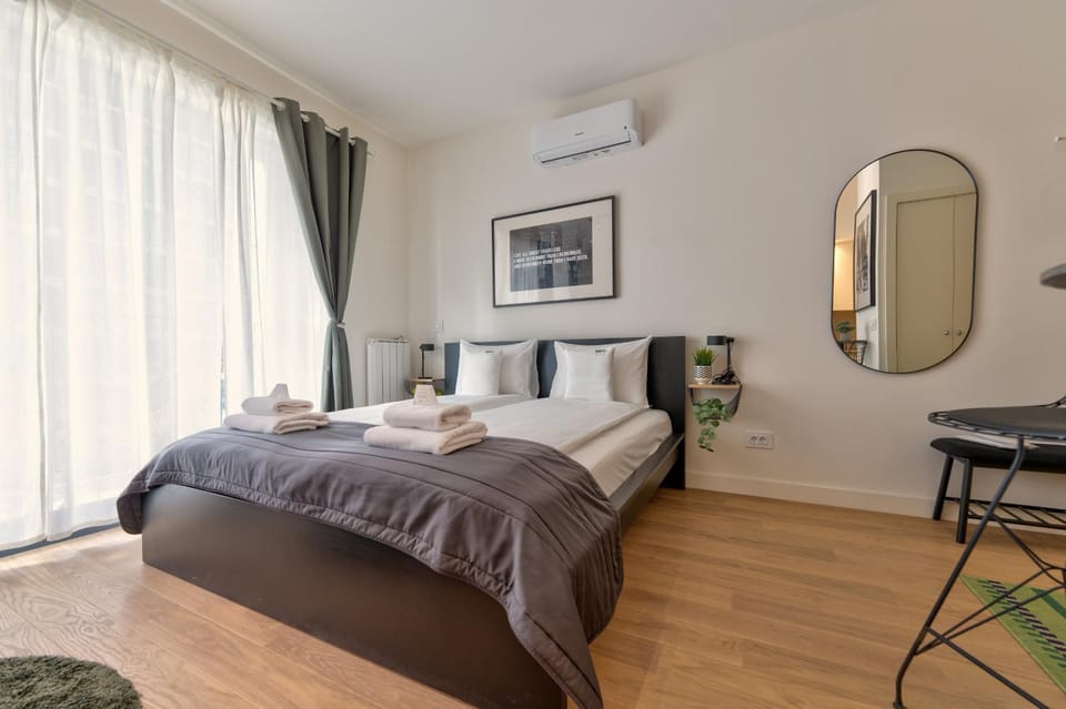 Bed, Bedroom