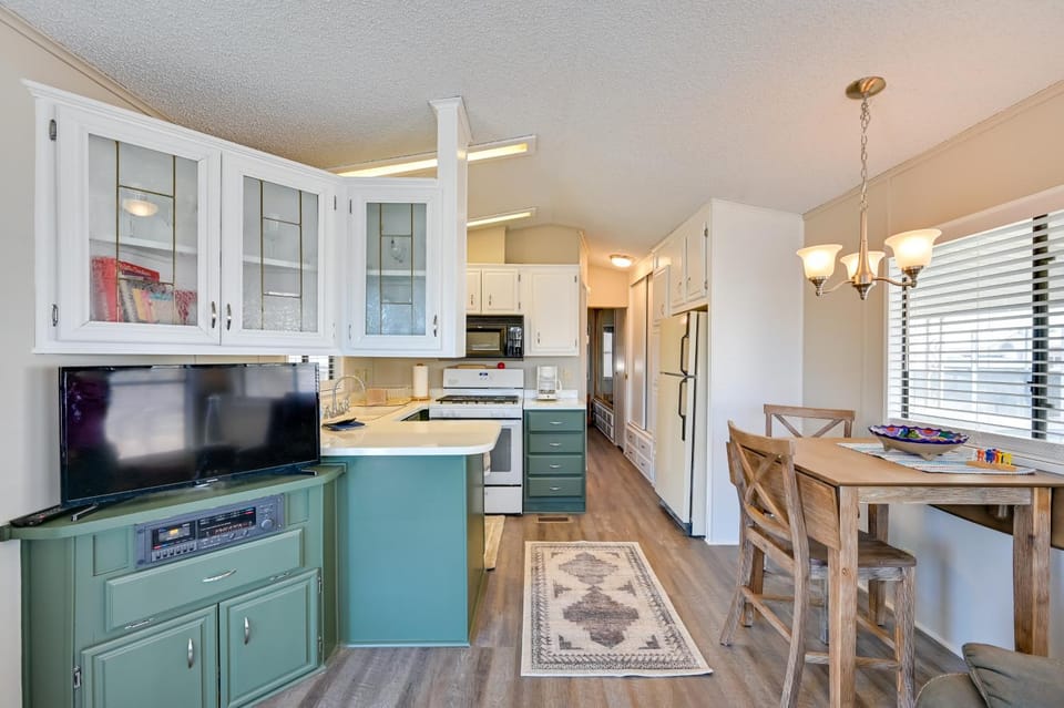 Pet-Friendly Vacation Rental in Yuma with Grill! House in Fortuna Foothills