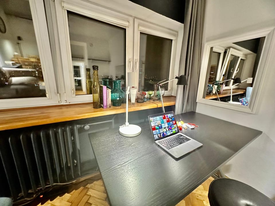 CITY metro WiFi 1Gbs 75'TV Netflix HBO Disney Apartment in Warsaw