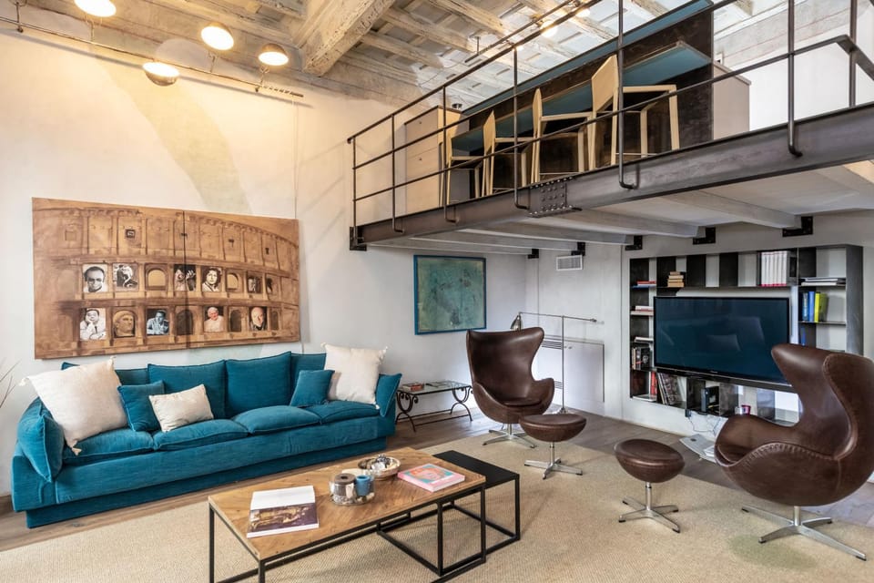 Design apt near Spanish Step Apartment in Rome