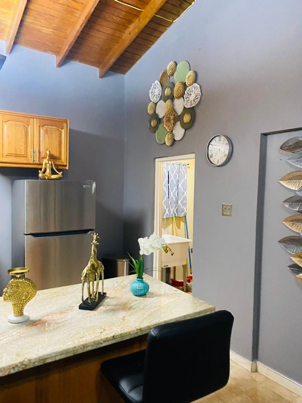 Blissett Apt, Your Jamaican Home Apartment in Kingston