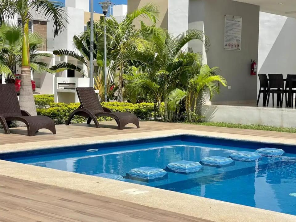 Balcony/Terrace, Swimming pool, Swimming pool