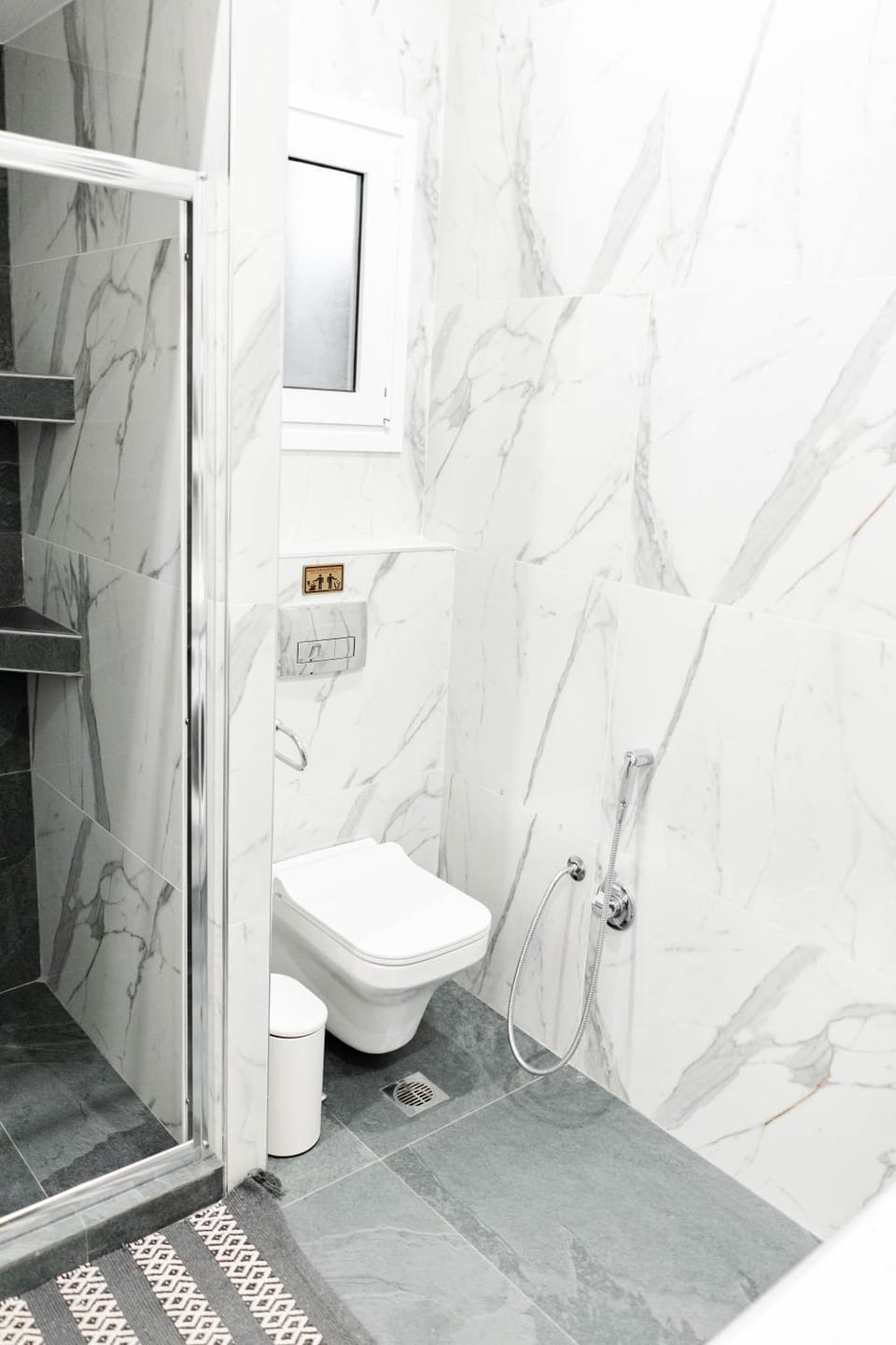Larissa Railway &Metro station apartment Apartment in Athens