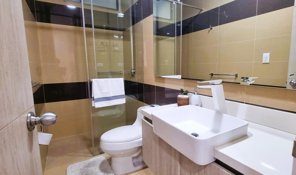 Shower, Bathroom, towels