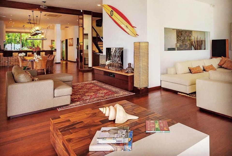 Communal lounge/ TV room, TV and multimedia, Living room, Seating area