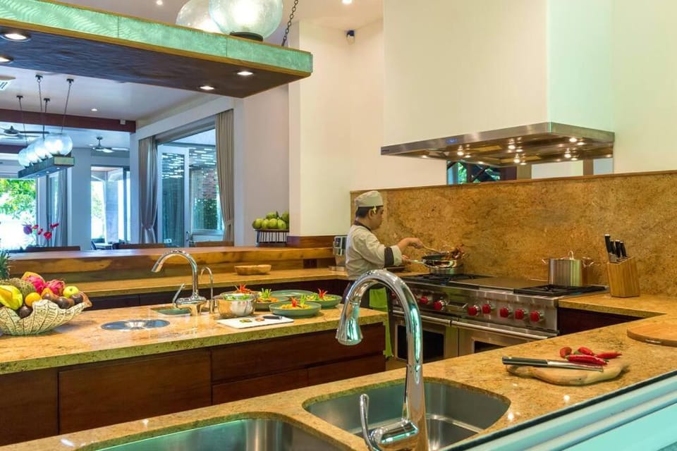 Kitchen or kitchenette, Food and drinks, Food, stove
