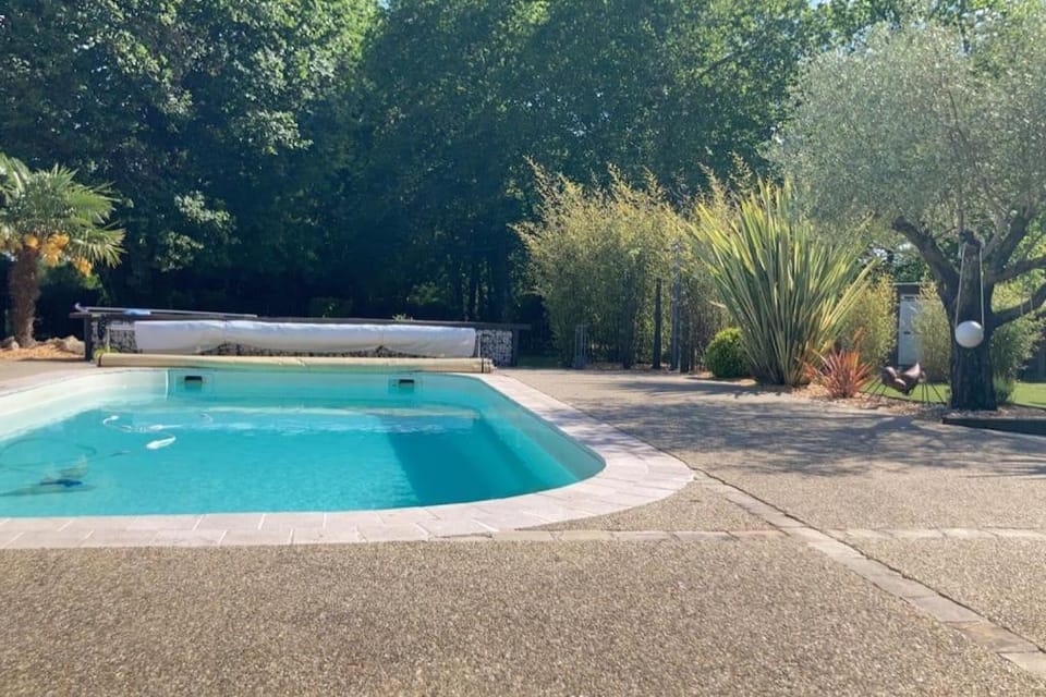 Prignac en médoc-maison-6 pers-3ch-piscine chauffée House in Nouvelle-Aquitaine