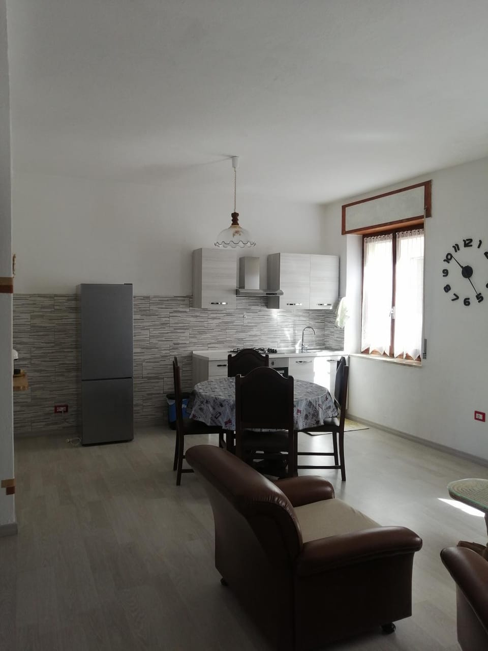 Kitchen or kitchenette, Living room, Dining area, pet friendly, stove