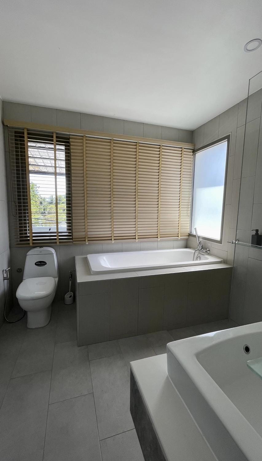 Bathroom, Bath