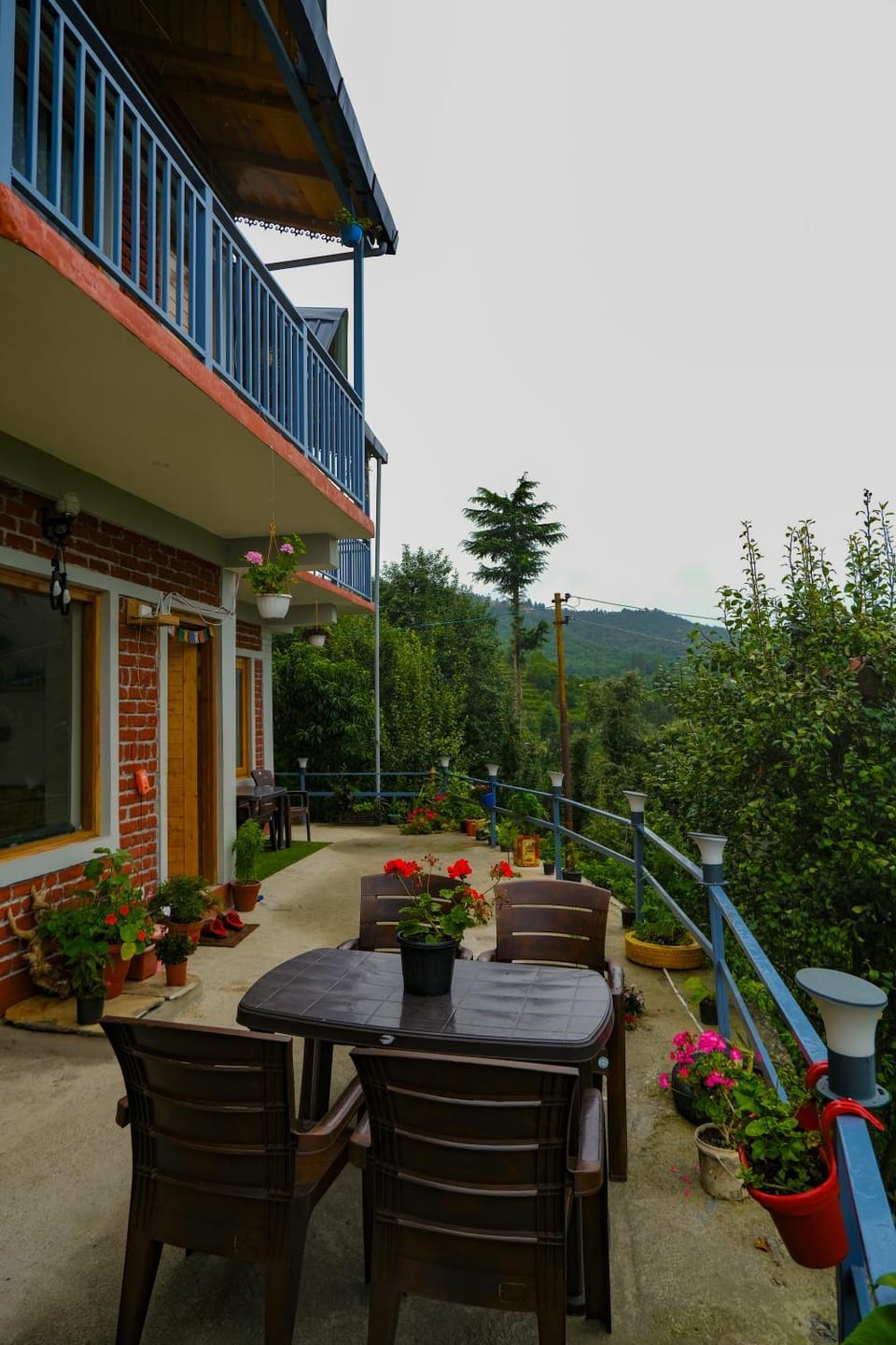 Property building, Day, Natural landscape, View (from property/room), Balcony/Terrace, Dining area, Mountain view