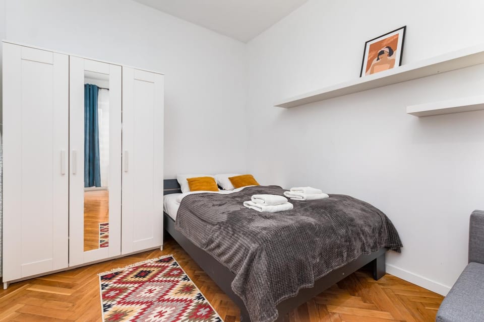 Bed, wardrobe