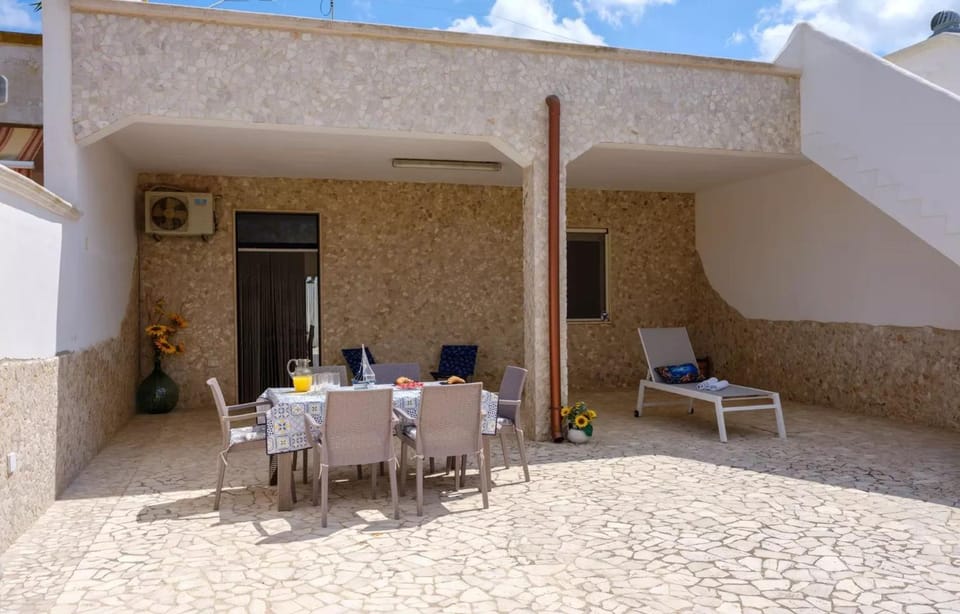 Villa Diamante Torre Lapillo With Air Conditioning, Parking And Wi-Fi Villa in Torre Lapillo