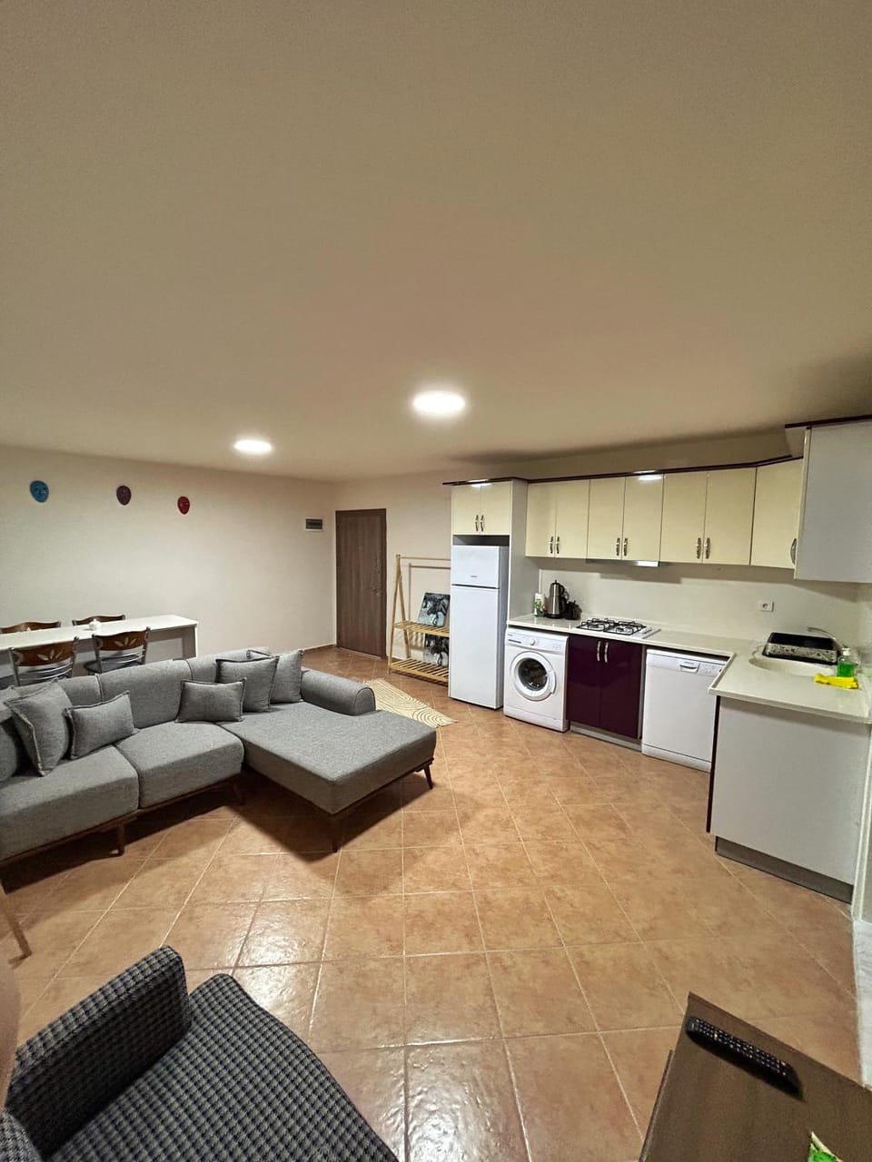 Kitchen or kitchenette, Living room, Seating area, Dining area, dishwasher, minibar, oven, pet friendly, stove, toaster