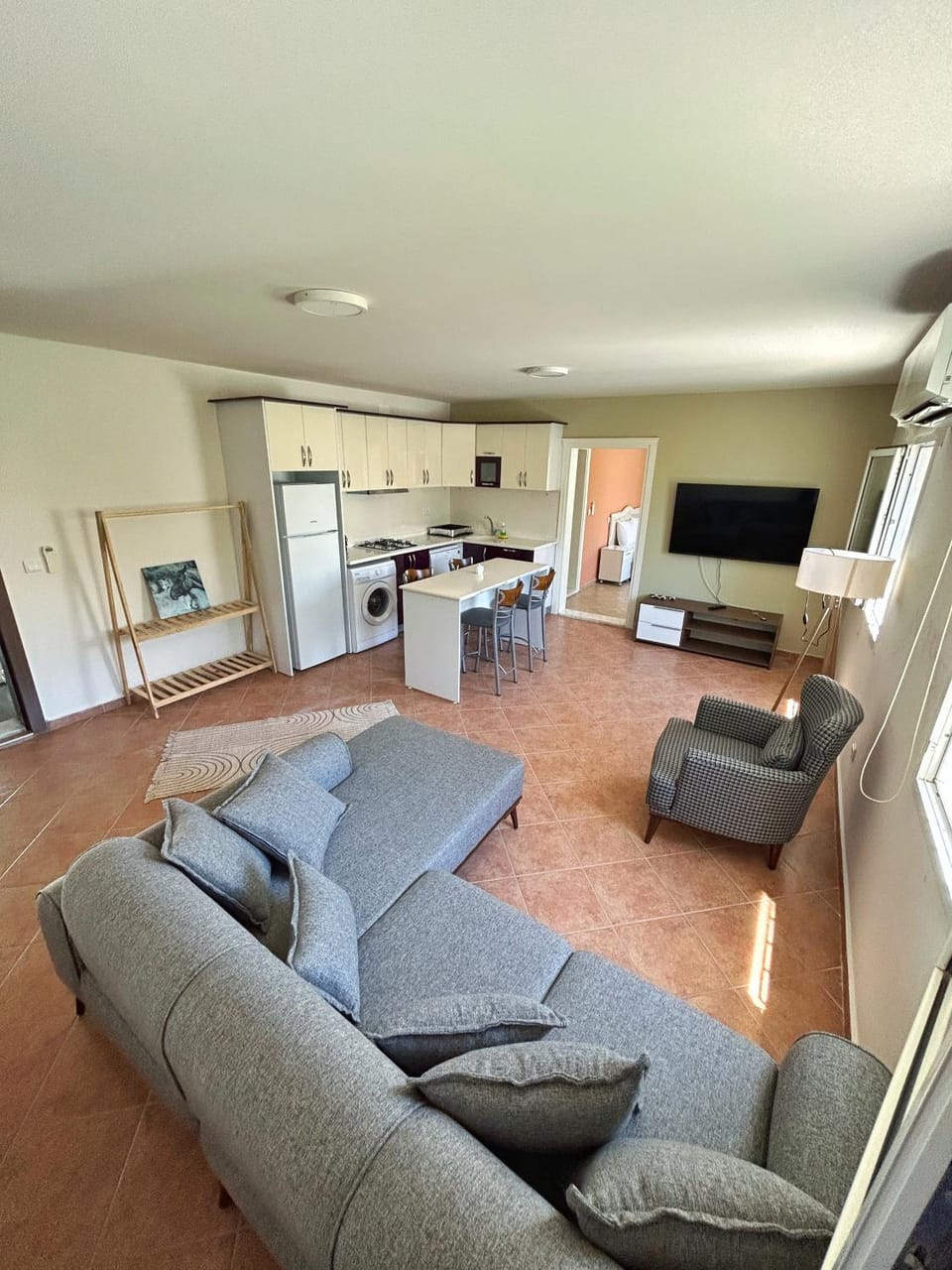 Communal lounge/ TV room, TV and multimedia, Kitchen or kitchenette, Living room, Seating area, Dining area, Evening entertainment, minibar, oven, pet friendly, stove