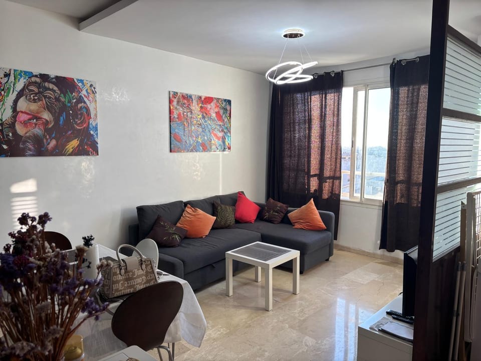 Amazing view overlooking the ocean and Hassan 2 Apartment in Casablanca