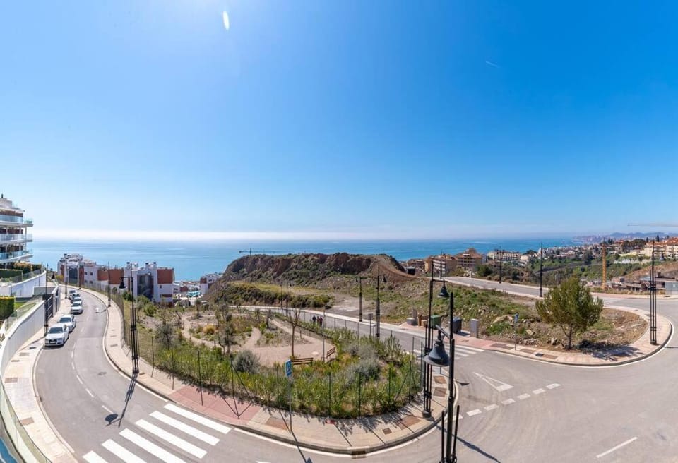 Charming apt with Ocean view Apartment in Fuengirola