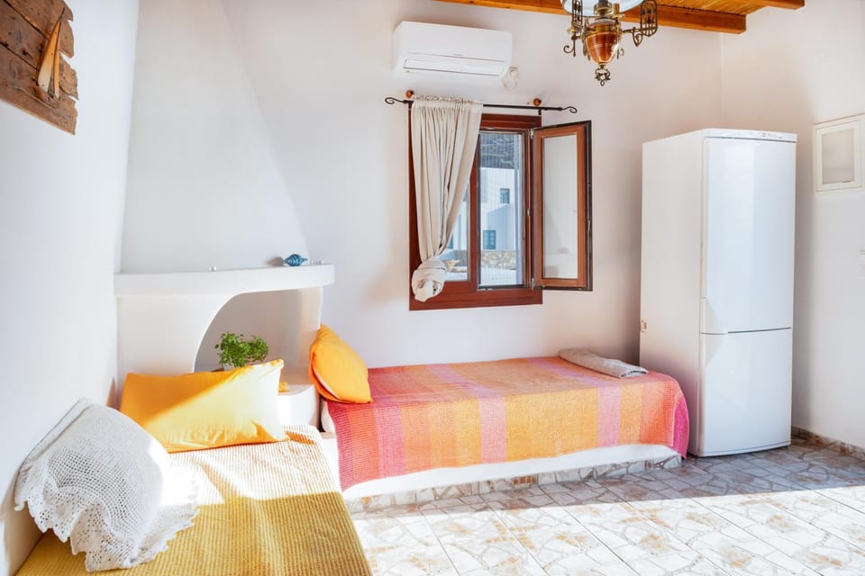 Living room, Bedroom
