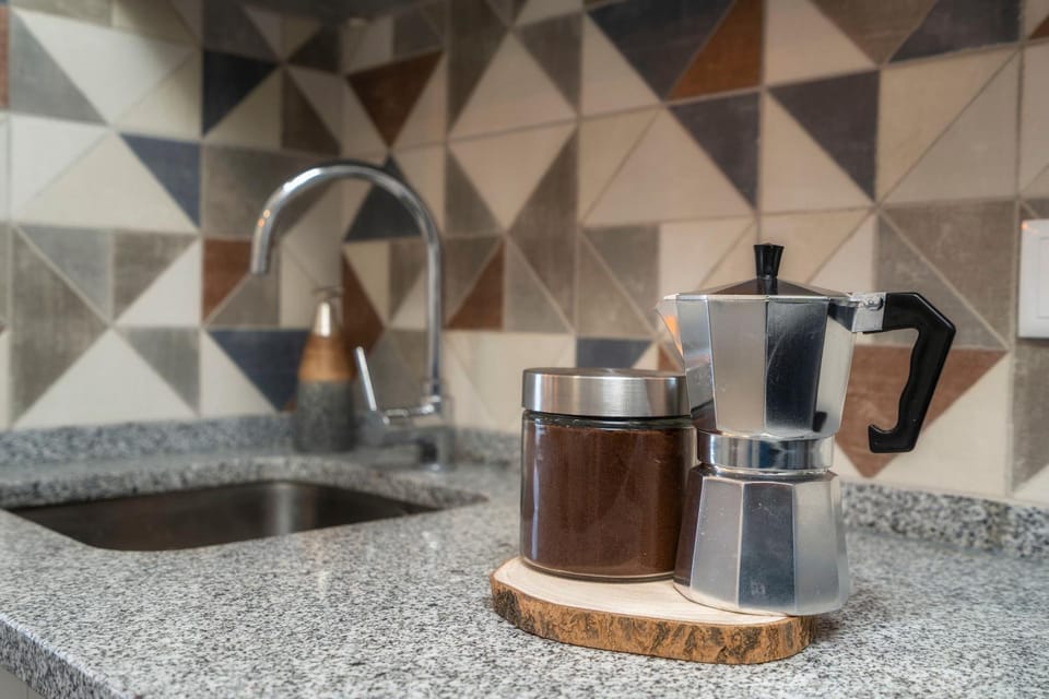 Coffee/tea facilities, Kitchen or kitchenette