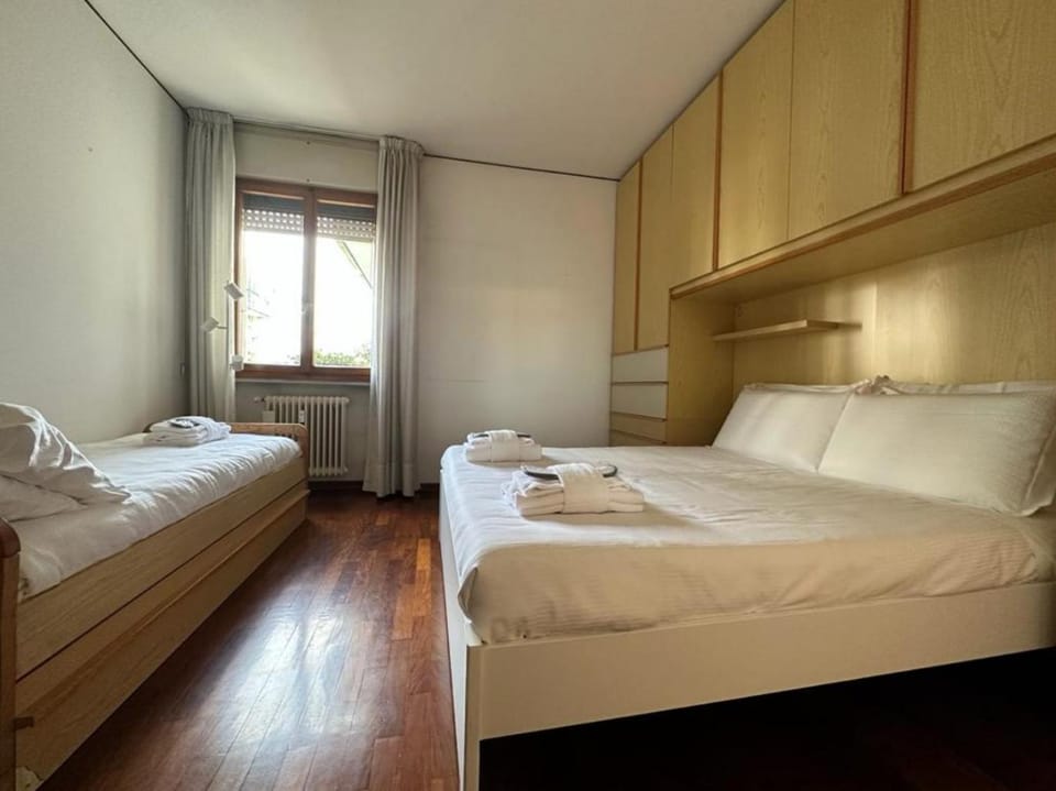Bed, Photo of the whole room, Bedroom, towels, wardrobe