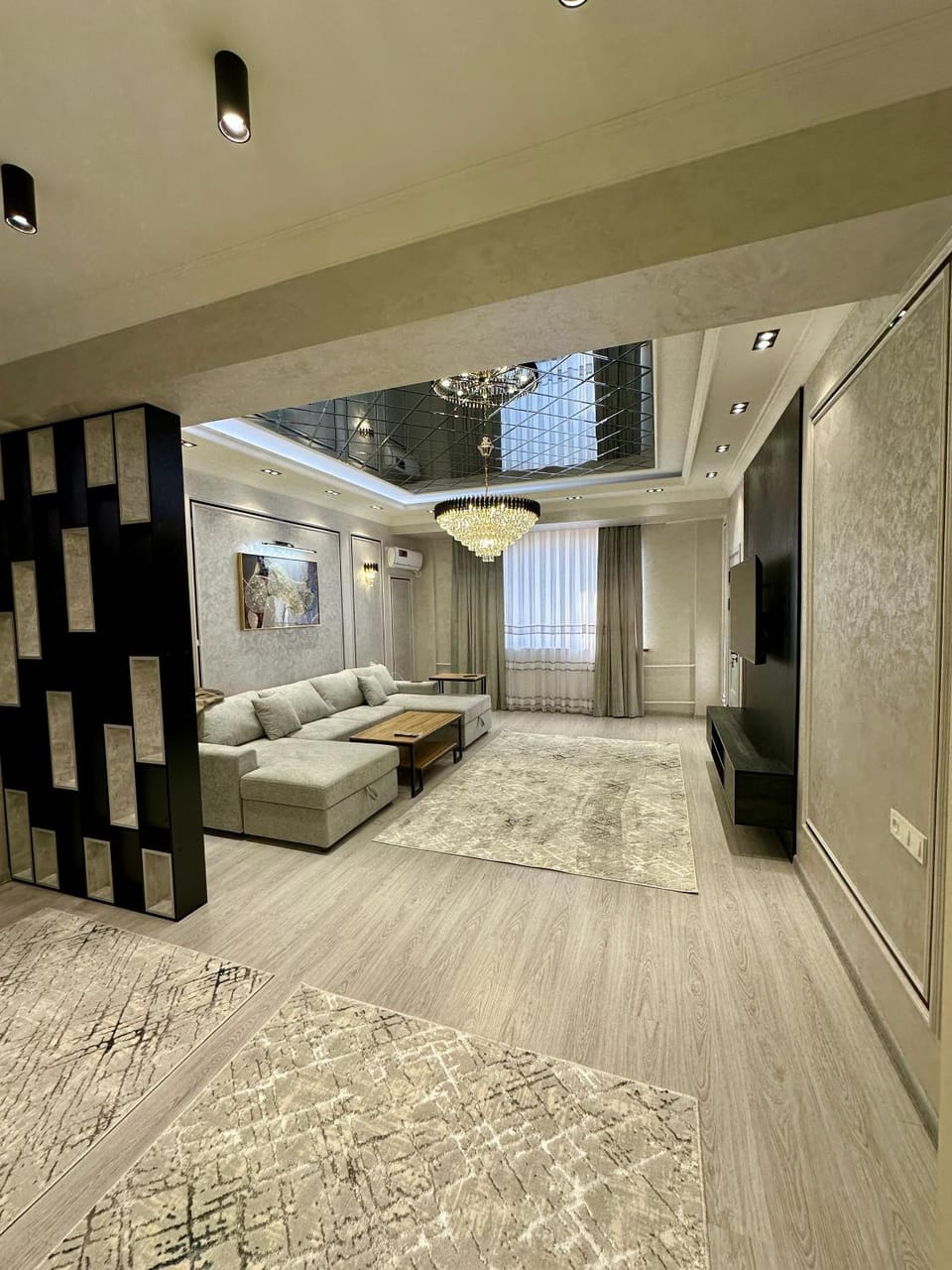 Bed, TV and multimedia, Living room, Photo of the whole room, wardrobe