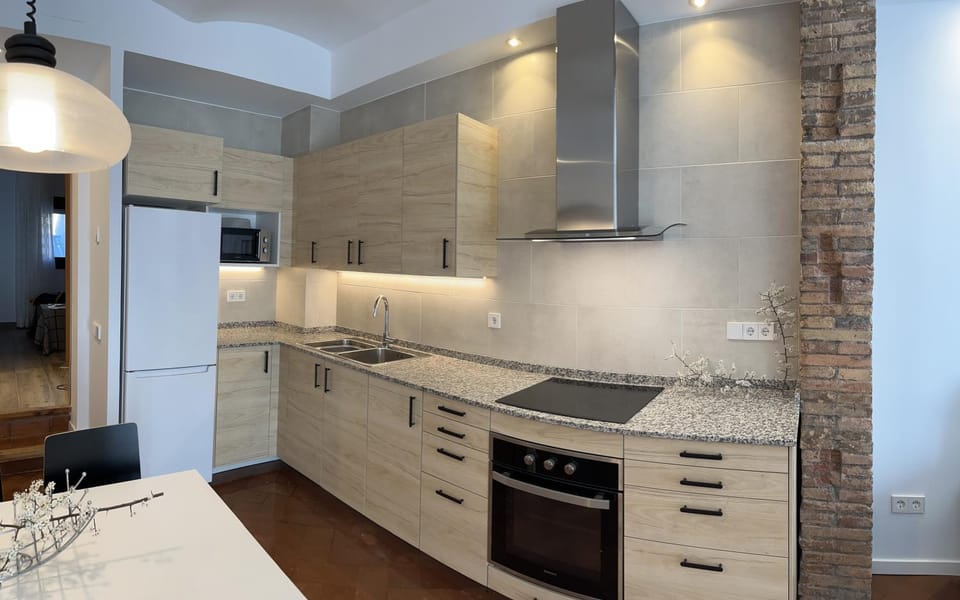Kitchen or kitchenette