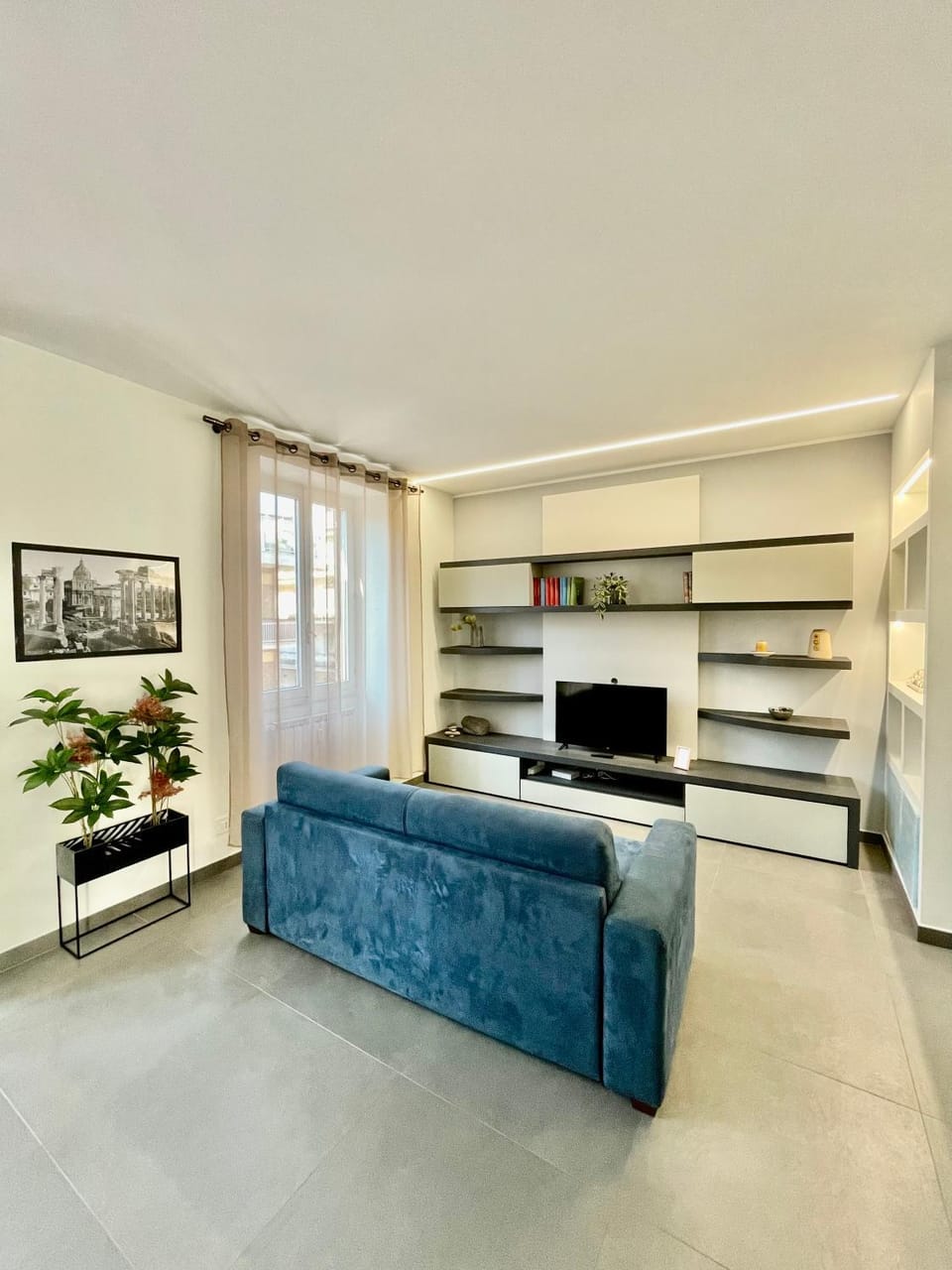 Communal lounge/ TV room
