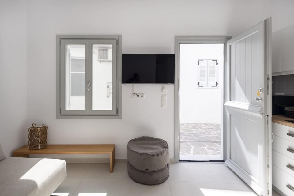 TV and multimedia, Kitchen or kitchenette