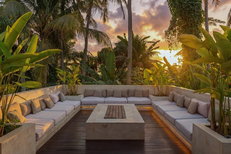 Villa Yuka - Luxury 5BR Ubud Villa, 15m Pool & Jungle Views Villa in Sukawati