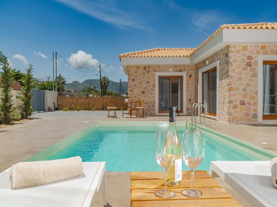 Villa Terra - Laganas Stone Villas Villa in Peloponnese, Western Greece and the Ionian