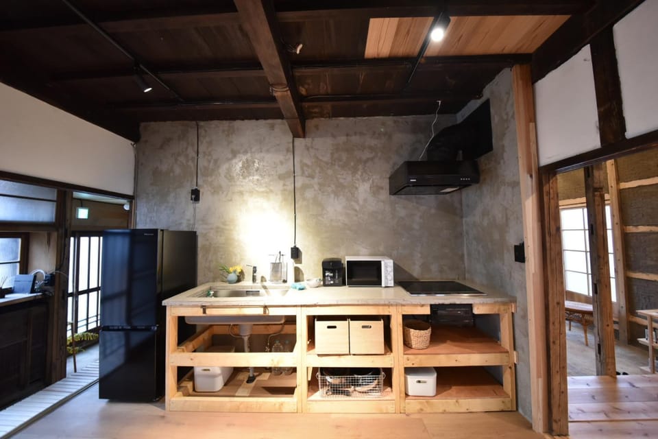 Kitchen or kitchenette
