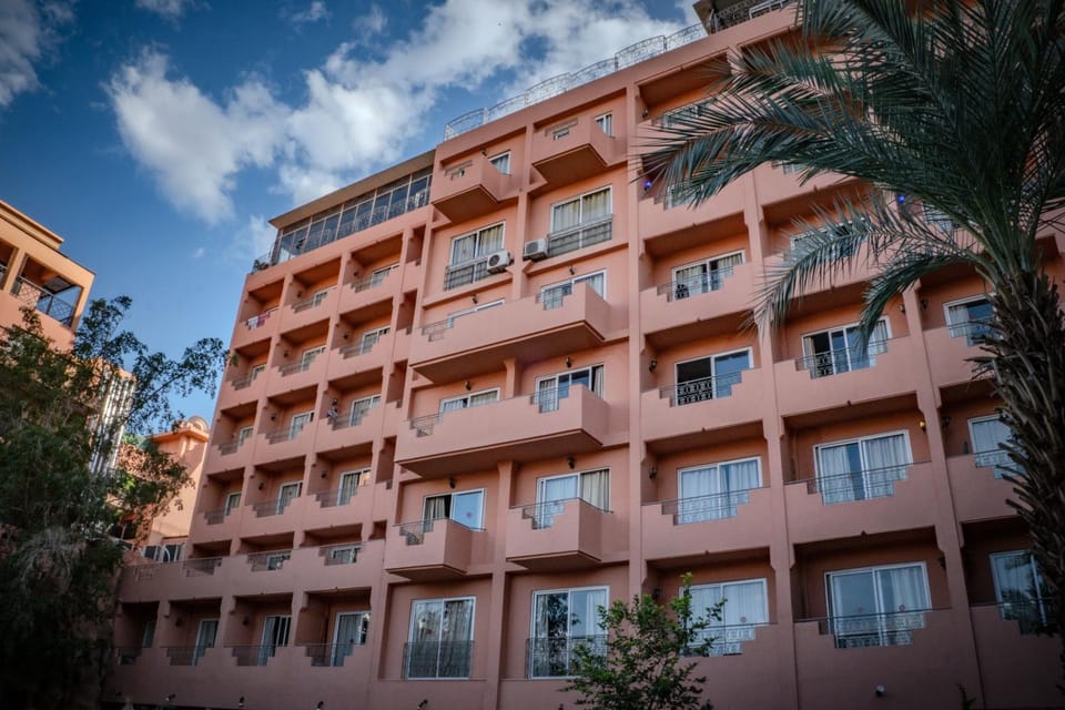 Property building, Day, View (from property/room), Balcony/Terrace