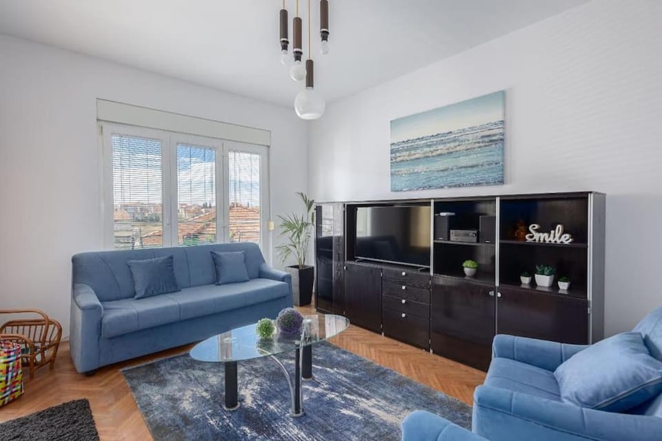 TV and multimedia, Living room