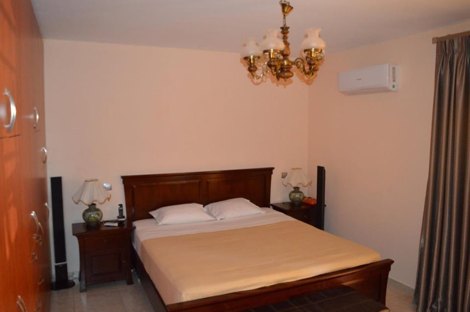 VILLA AVATOS 1 - Near to the port of Rafina and the airport of Athens Bed and Breakfast in East Attica Regional Unit, Greece