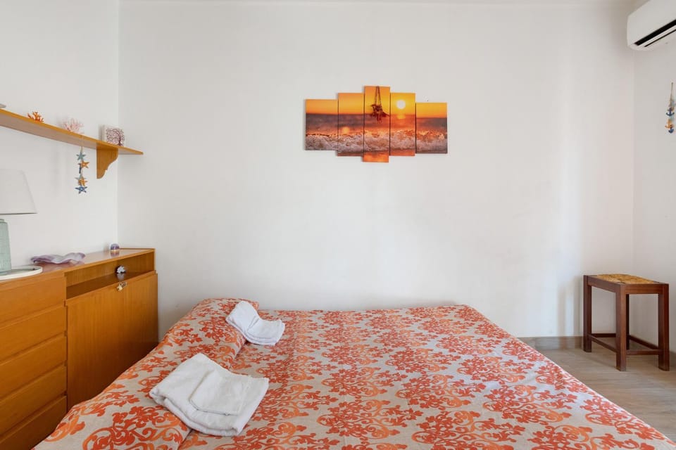Property building, Living room, Bedroom
