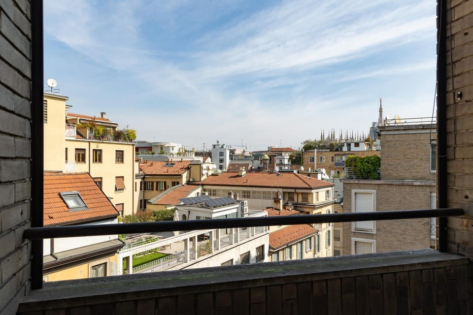 View (from property/room), Balcony/Terrace, City view, Landmark view