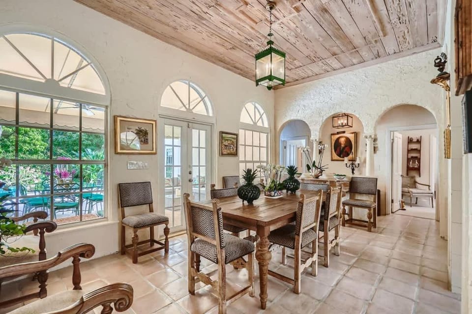 Villa Gardenia - Peaceful Garden Oasis with Open Floor Plan House in West Palm Beach