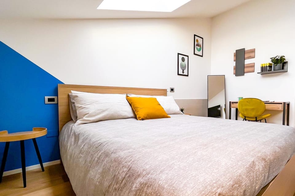Bed, Bedroom