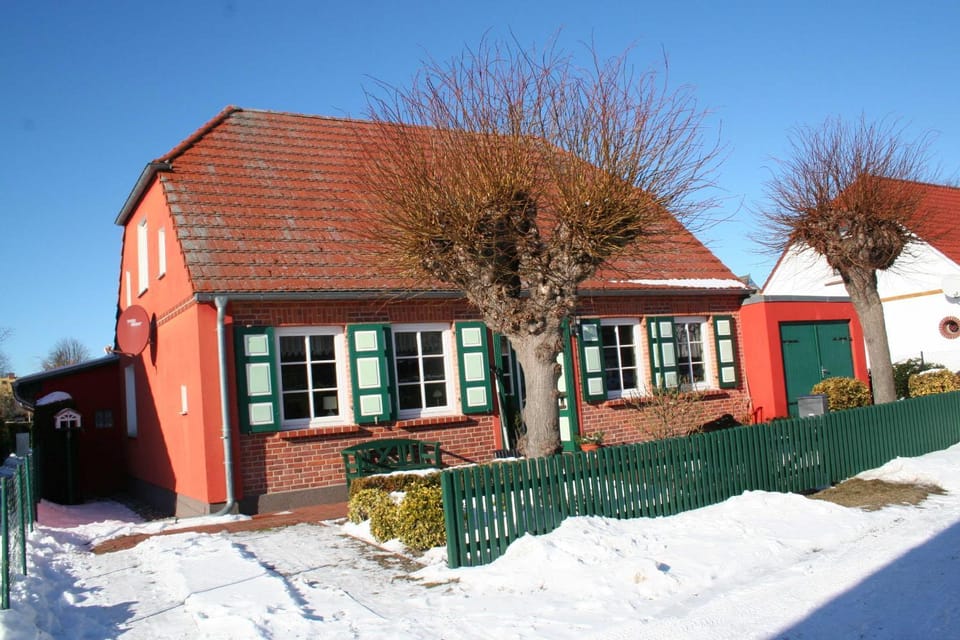 Property building, Winter