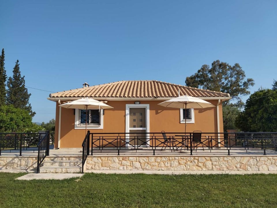 Property building, Day, Landmark view