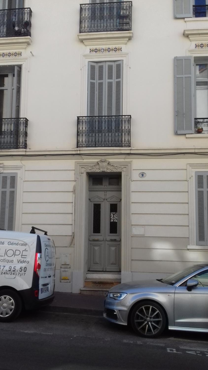 Joli Duplex cathédrale Apartment in Cannes