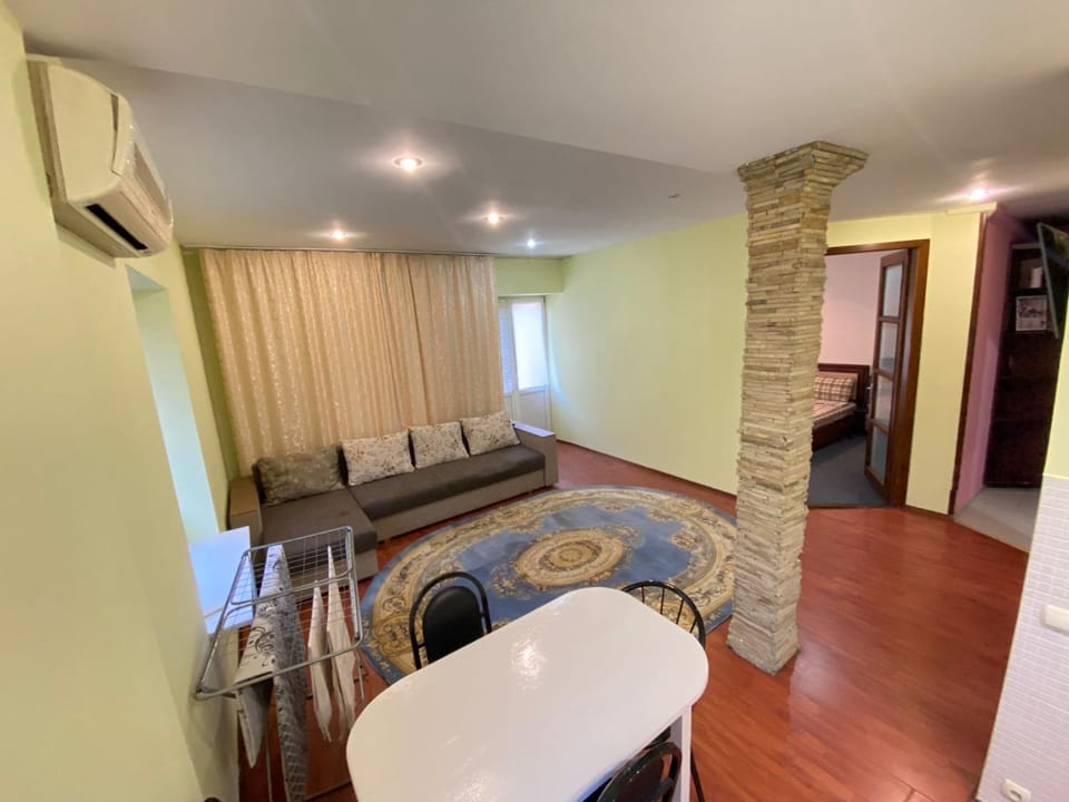 Central Best Location 128 Stefan cel Mare Boulevard Apartment in Chișinău