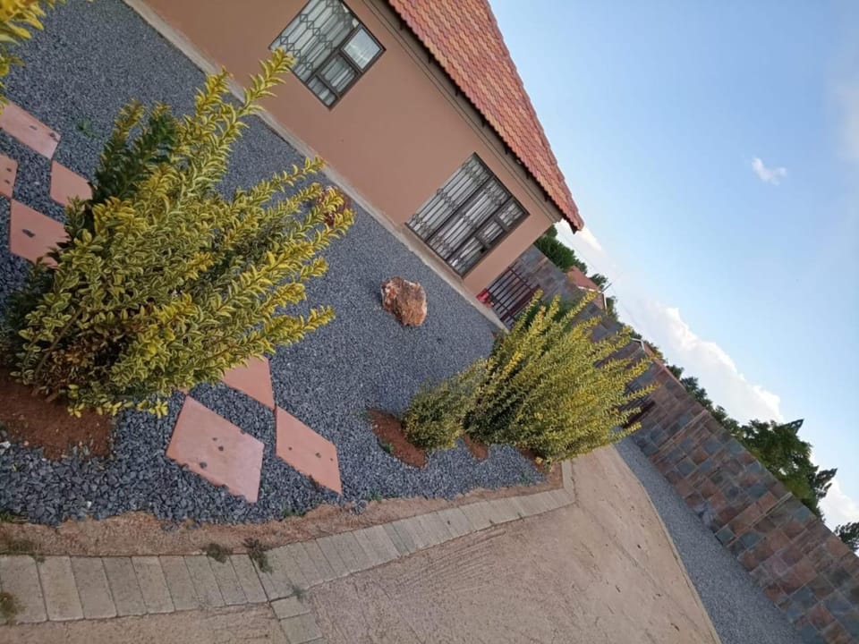 Bella's self contained daily accommodation Apartment in Gauteng