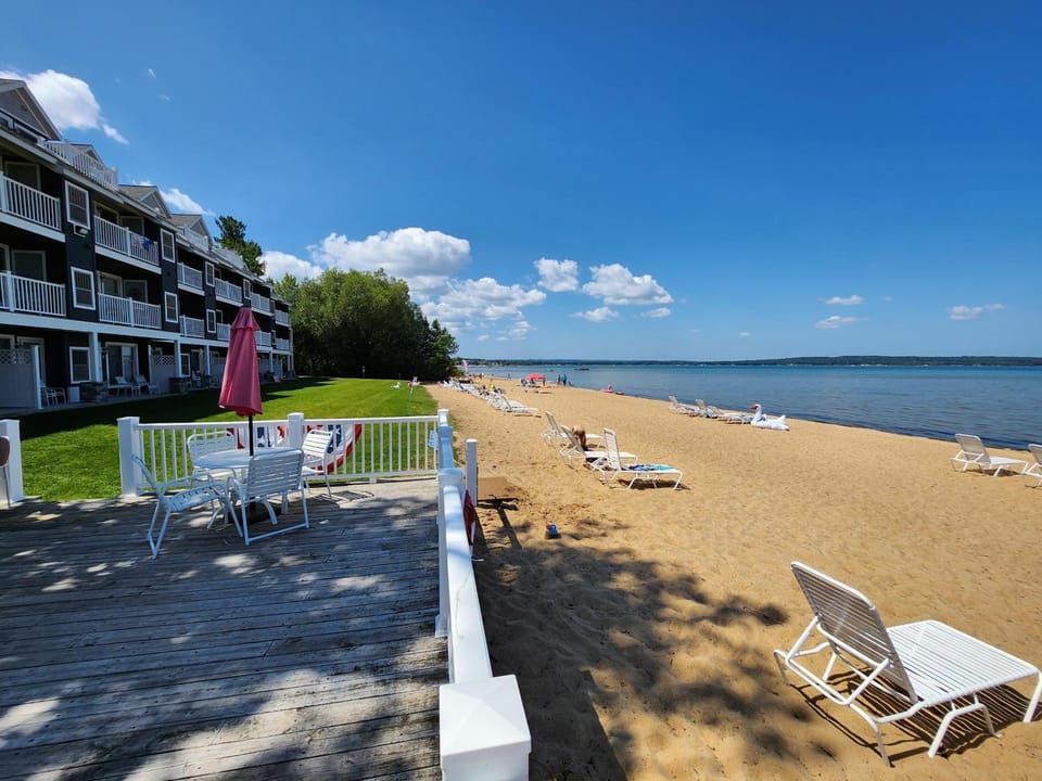 North Shore Inn TC 200 House in Michigan