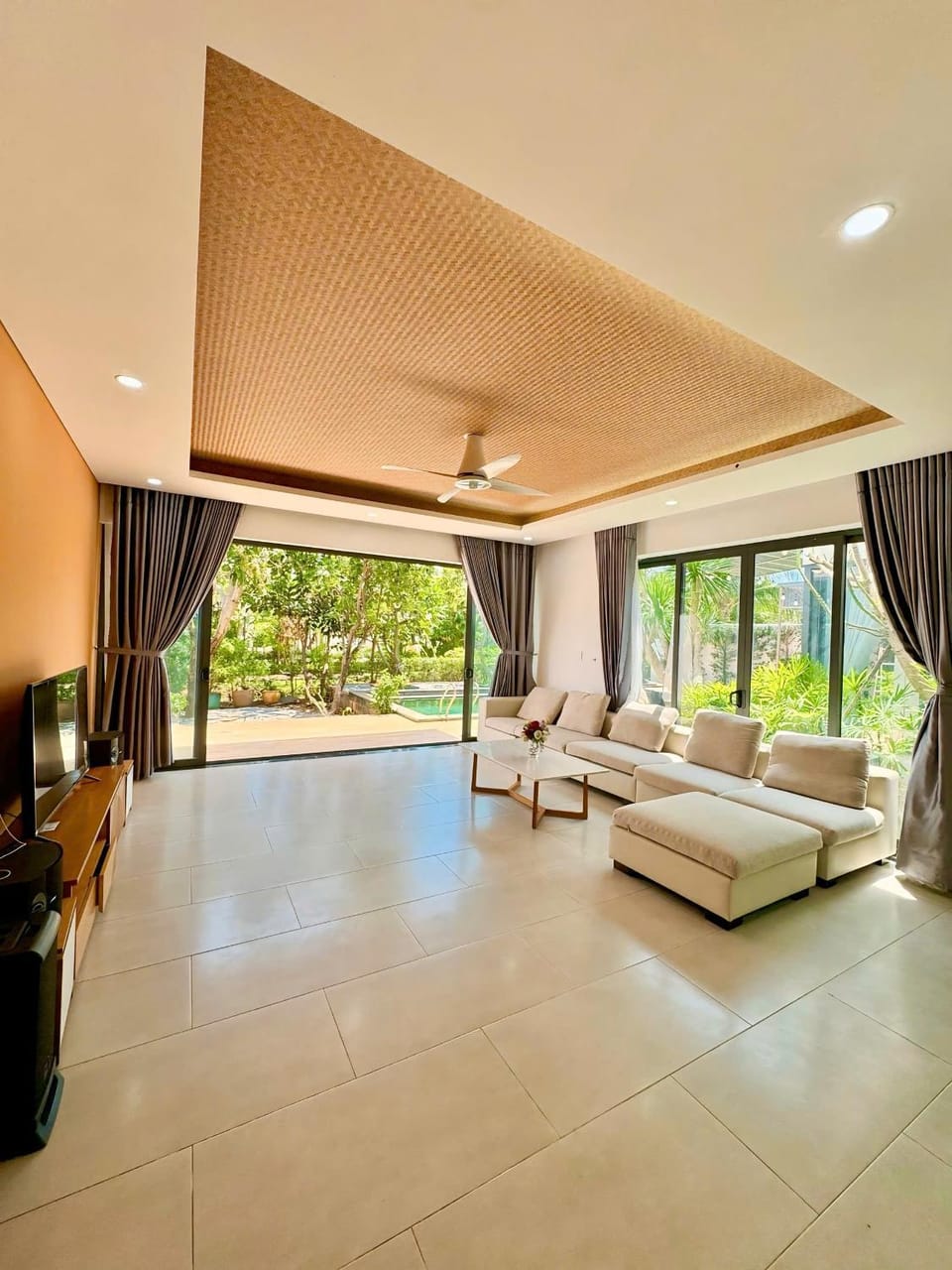 Căn hộ biển Aria Vũng Tàu Apartment in Vung Tau