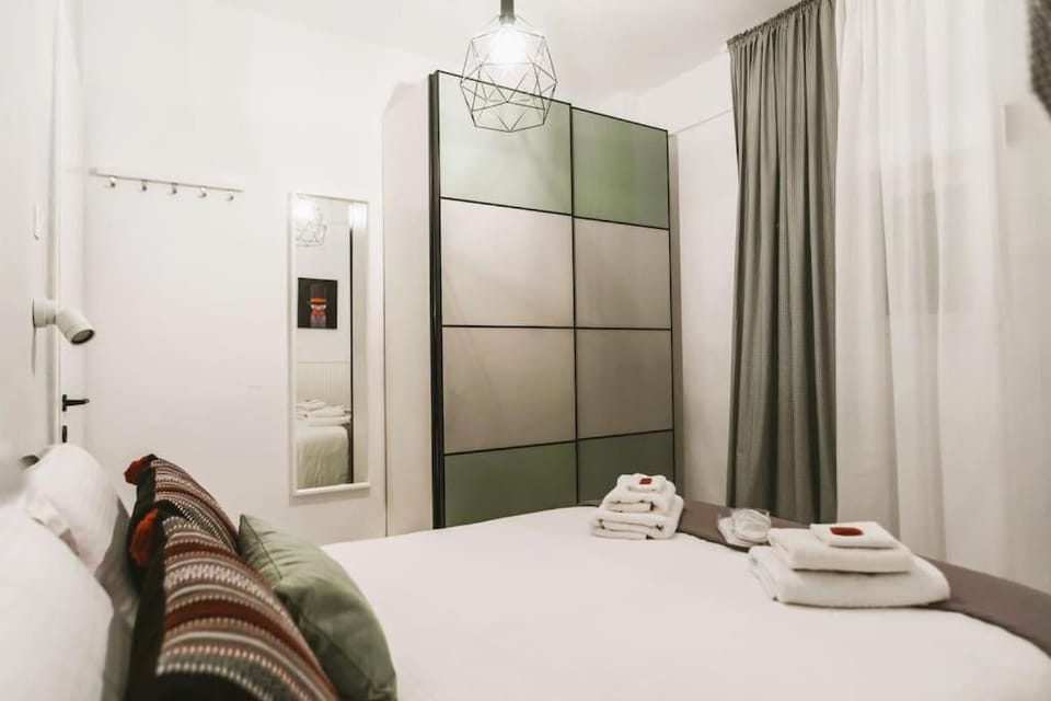 Bedroom, wardrobe