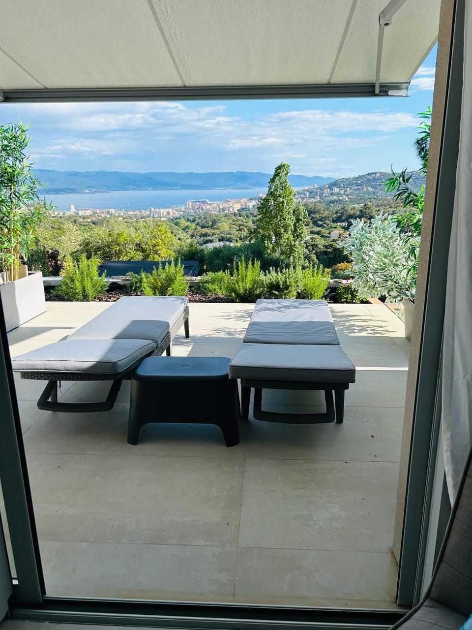 Patio, Natural landscape, Balcony/Terrace, City view, Mountain view, Sea view