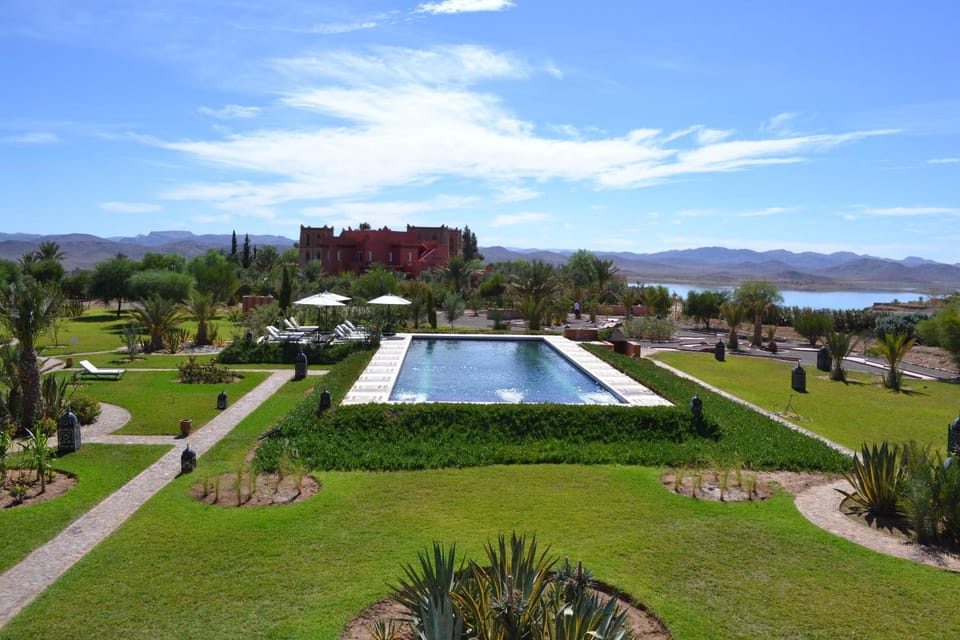 Garden, Swimming pool, Swimming pool