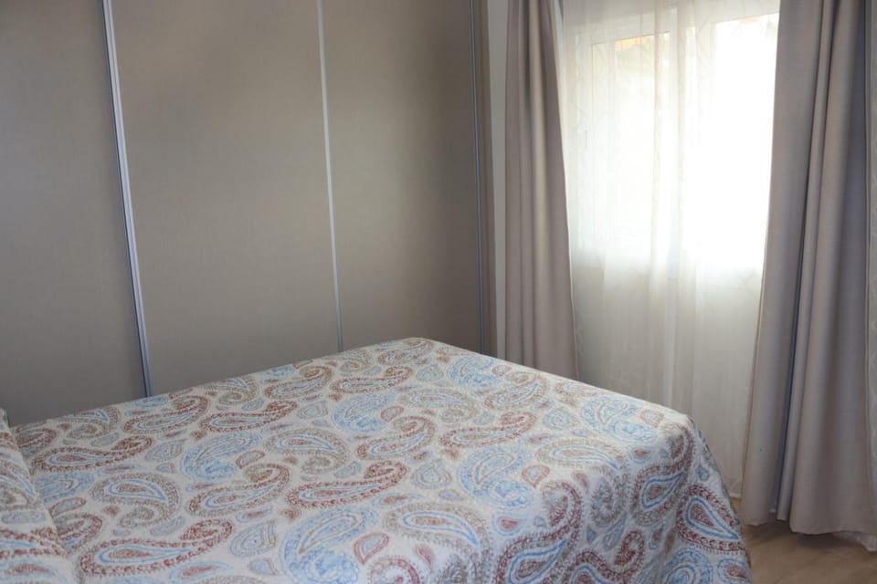 Apartamentos Carihuela Playa, Acogedor, Wifi y Fibra Optica Apartment in Torremolinos