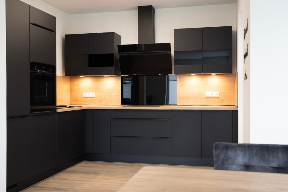 Kitchen or kitchenette, pet friendly, stove